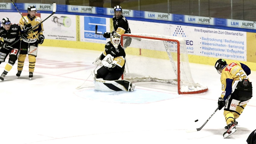 Pascal Obrist brachte den SC Rheintal nach 17 Minuten auf Assists von Mica Moosmann und Mathias Hagen in Führung.