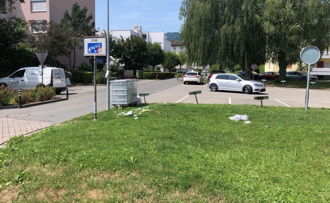 Kehricht nicht zu früh vors Haus stellen. Es gibt bessere Möglichkeiten