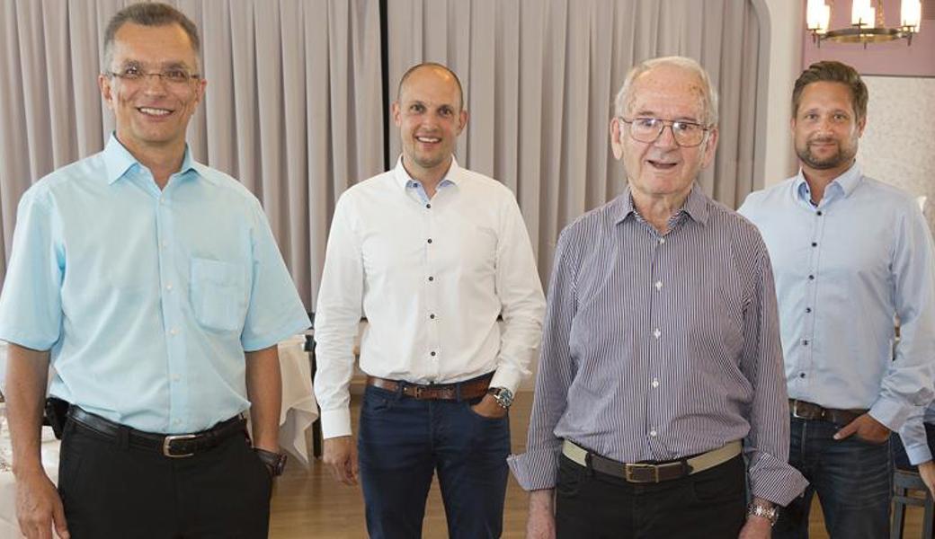 Im Kiwanisclubs Rheintal sind alle Generationen vertreten. Sie gehören dazu (v. l.): Kiwanispräsident Ulf Heule, Neumitglied Michael Jakob, Gründungsmitglied Lothar Rützler und Aufnahmekandidat Daniel Romer.