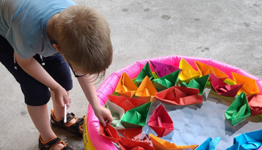 Kinder befassten sich in der Kirche Kunterbunt mit dem Thema «Sturm»