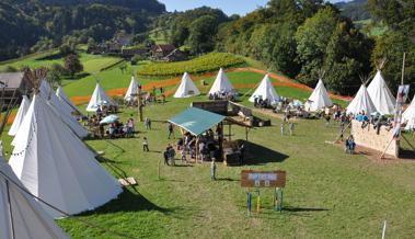 Abenteuer im Tipidorf – wo Kinder ihre Regeln selbst machen Abenteuer im Tipidorf – wo Kinder ihre Regeln selbst machen