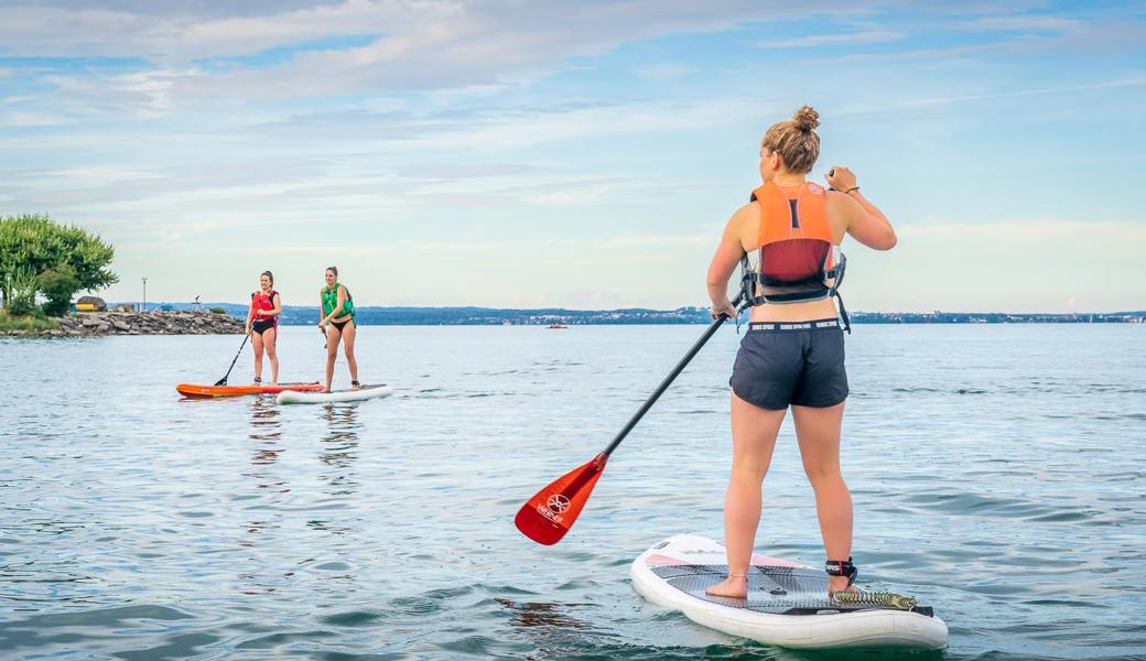 Stand-up-Paddles haben in den letzten Jahren einen Boom erlebt. 