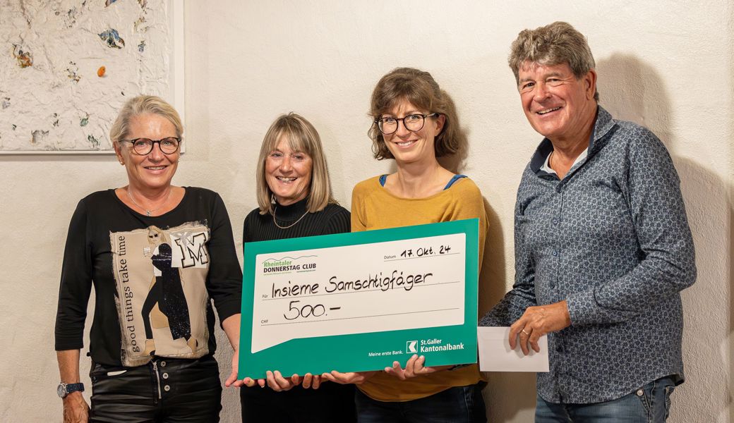 Susanne Good, Franziska Brühwiler zwischen Astrid und Hampi Ruckli. Foto von Marina Halser