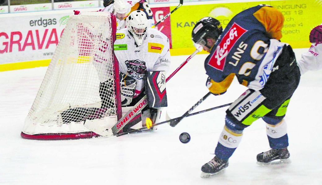 Kein Durchkommen bei Valentin Bauer, dem Ausserrhoder Goalie. 