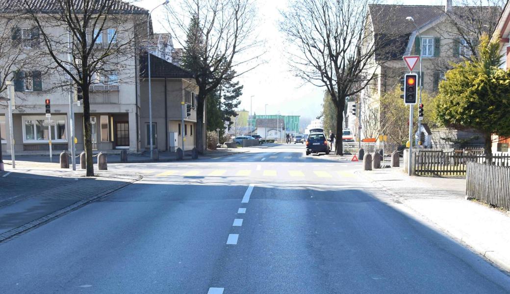 Auf der "Ochsenkreuzung" in Widnau kommt es immer wieder zu Unfällen, bei denen zunächst nicht klar ist, für wen die Ampel Grün zeigte.