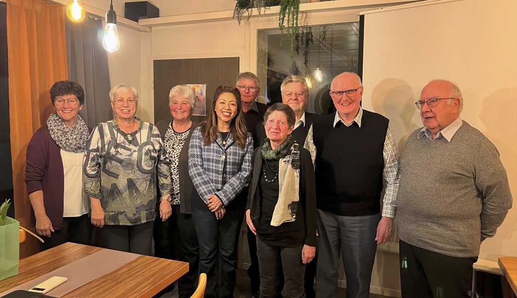 Gertrud Stieger, Brigitte Scholz, Erika Heeb, Janet Delgado, Erich Kobler, Margrith Graber, Herbert Heinzle, Xaver Baumgartner, Gino Stieger (von links). Gertrud Stieger, Brigitte Scholz, Erika Heeb, Janet Delgado, Erich Kobler, Margrith Graber, Herbert Heinzle, Xaver Baumgartner, Gino Stieger (von links).