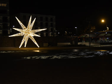 Sternenpremiere: Heerbrugg und Au haben eine neue Weihnachtsbeleuchtung