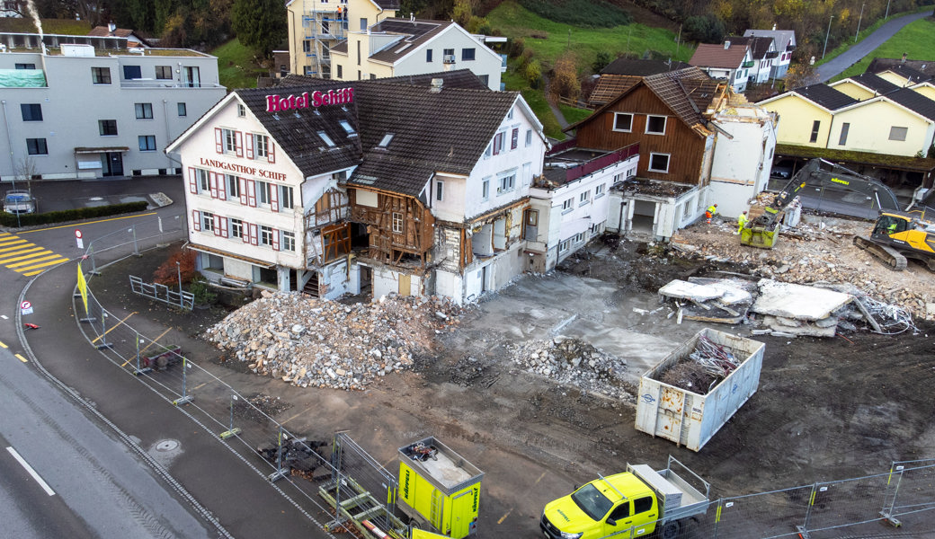 Gasthaus-Hotel Schiff in Buriet wird Stein für Stein zurückgebaut