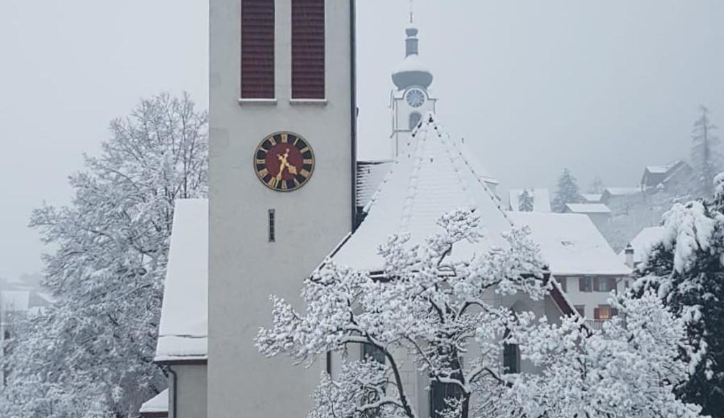 Die evangelische Kirche Balgach im Winterkleid...