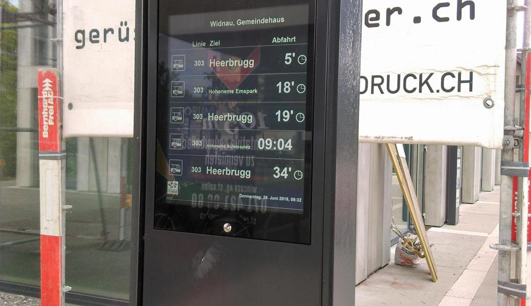 Eine elektronische Anzeigetafel wird künftig auch in Balgach die Busverbindungen bekannt geben. 