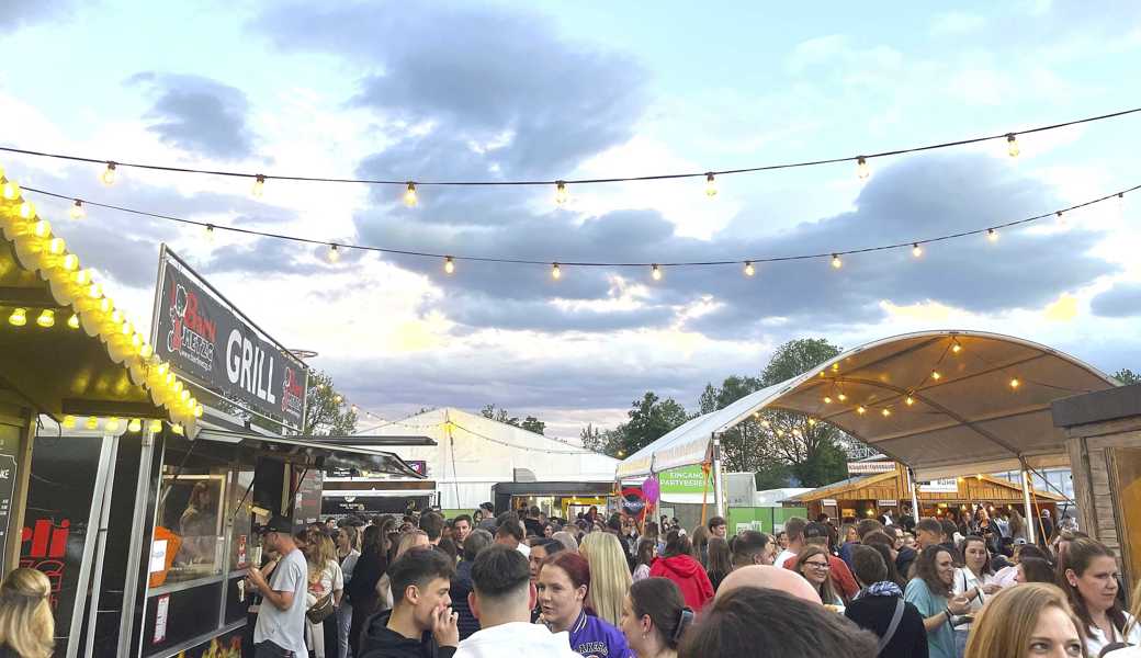 Von der Messe zur Partymeile: Ein Abend an der Rhema im Selbsttest