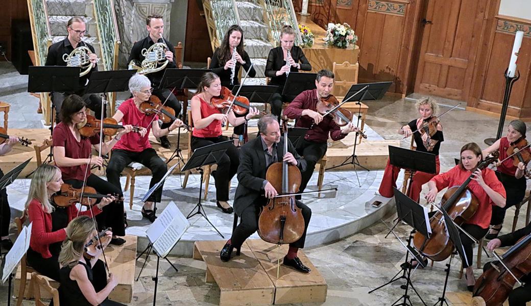 Der international renommierte Cellist Peter Hörr begeisterte das Publikum mit seinem virtuosen Spiel.  