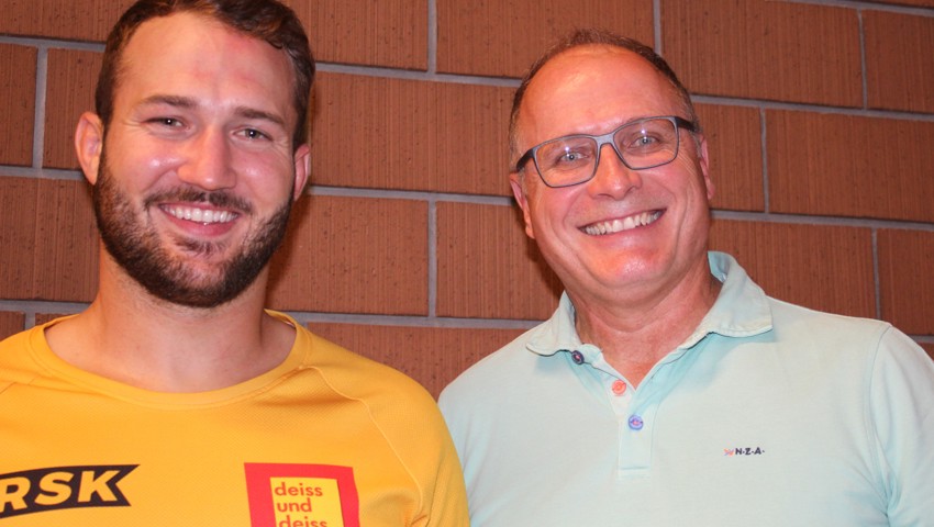 Man kennt sich: Urs Wüstiner (rechts) mit Damian Dietsche, Ringer bei der RSK und Partner seiner Tochter.