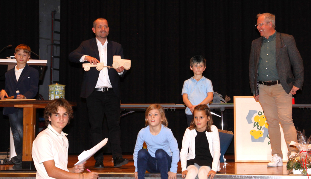 Kinder unterstützten die Martinimahl-Auktion: 7000 Franken für Peter Federers Aschenbecher