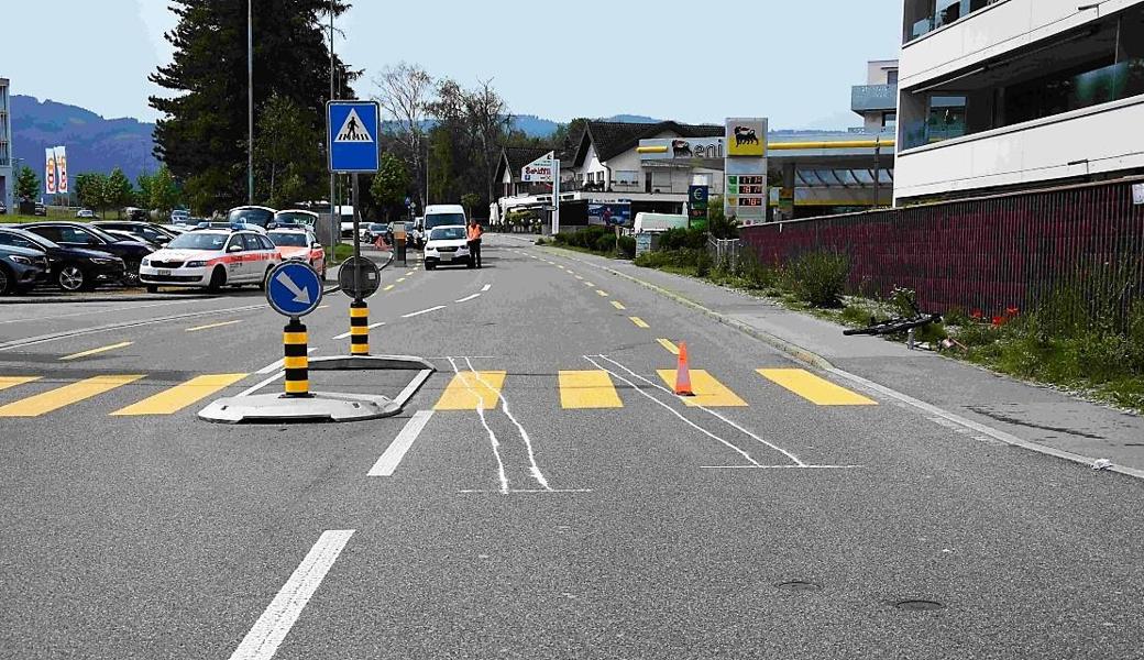 An der Tramstrasse kam es zu einer Kollission eines Velofahrers mit einem Auto.