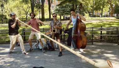 Der Rheintaler Musiker Enrico Lenzin war mit dem Alphorn auf den Strassen von New York unterwegs