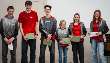 Neue Ehrenmitglieder, erfolgreiche Sportler und Wechsel in der Jugileitung beim STVOE