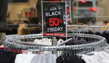 Video: Was halten Rheintaler von Black Friday?