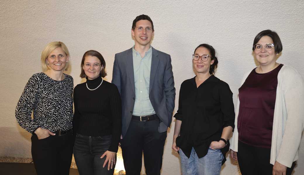 Von links: Schulrätin Fabienne Sieber, Schulratskandidatin Barbara Bruderer, Gemeindepräsident Ralph Lehner und die GPK-Mitglieder Karina Huber und Vera Kolb.