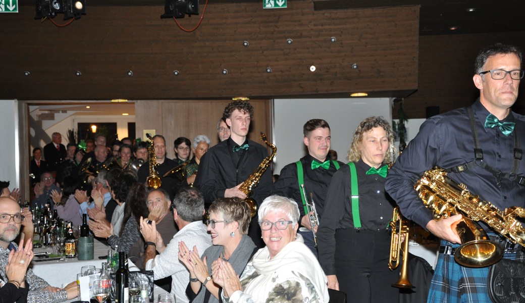 Einzug der Konkdordia in den Saal.