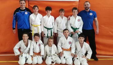 Zwei Goldmedaillen für den JJJC Rheintal am grössten Turnier in der Schweiz