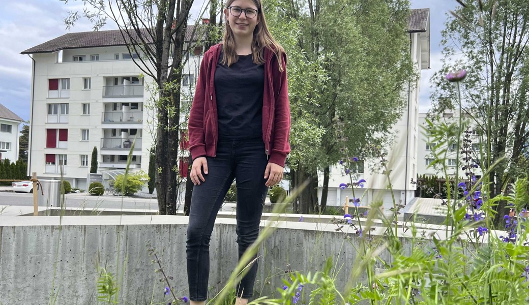 Elin Wiget war erstaunt, wie gross die Temperaturunterschiede zwischen begrünter Fläche und Asphalt waren.