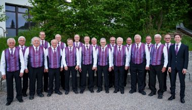 Männerchor singt gemeinsam Lieder aus 130 Jahren Vereinsgeschichte