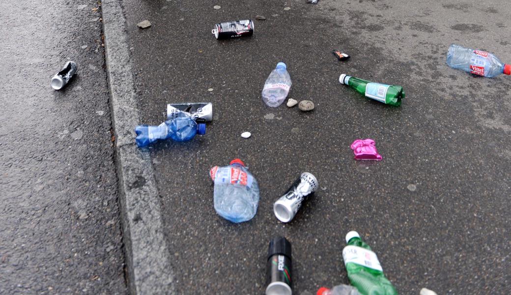 Littering bleibt ein Problem, weshalb immer wieder "Abfalljäger" im Einsatz sind.