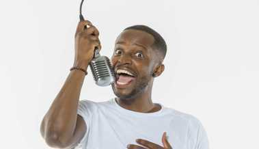 «Timing»: Lustige Erlebnisberichte aus Europa und Afrika