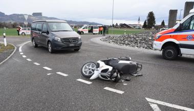 Verletzter bei Unfall im Kreisel