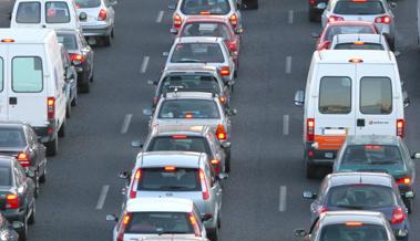 Massive Verkehrsbehinderungen durch deutsche Grenzkontrollen