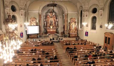 Gestritten unter dem Kirchendach