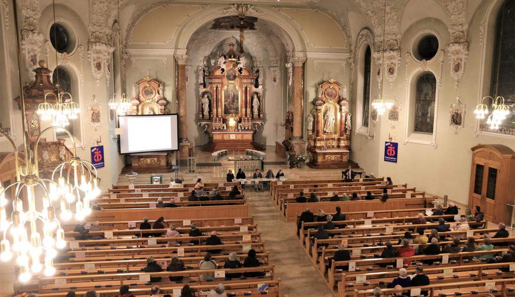 Über 100 Kirchbürgerinnen und Kirchbürger kamen zur Infoveranstaltung in die katholische Kirche Widnau.