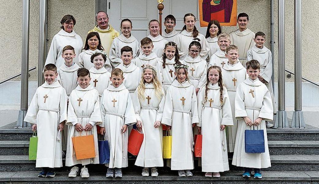 Am Weissen Sonntag traten in Kriessern 14 Kinder das erste Mal an den Tisch des Herrn. 