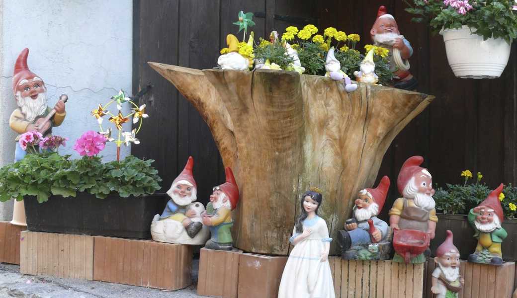 Diese heile Welt an Balgachs Steigstrasse kontrastiert mit dem wirklichen Leben, in dem es - vor allem politisch - oft rau zugeht.  Diese heile Welt an Balgachs Steigstrasse kontrastiert mit dem wirklichen Leben, in dem es - vor allem politisch - oft rau zugeht.