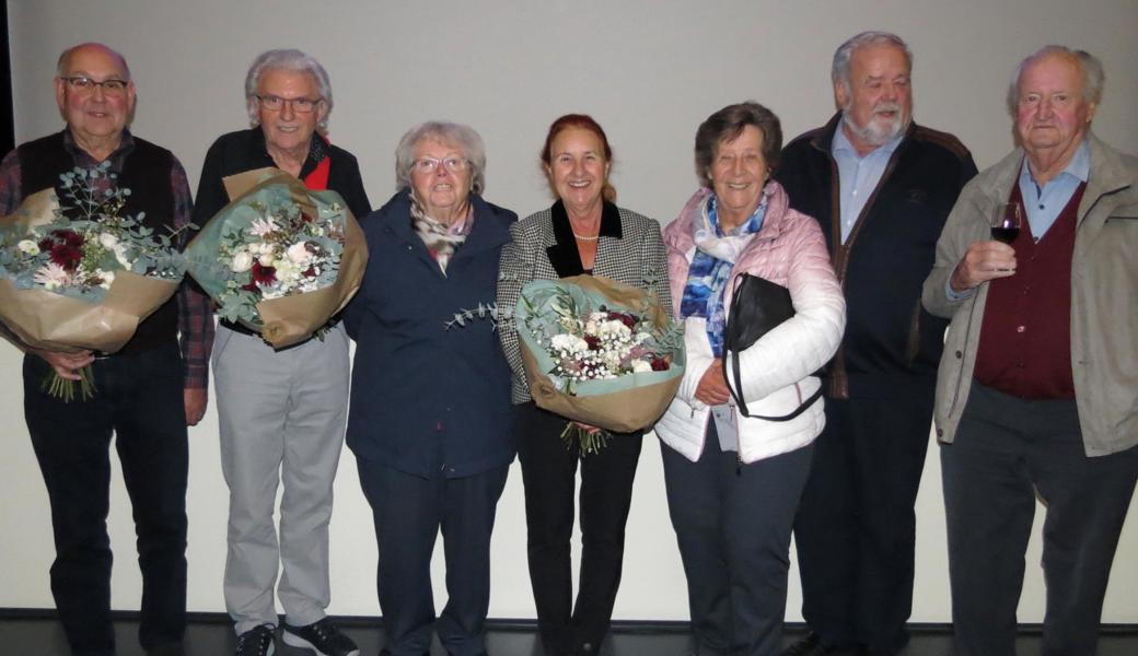 Von links: René Schelling, Peter Sonderegger, Dorli Kast, Emerita Eggenberger, Zita Wetli, Köbi Frei und Hans Kaufmann.