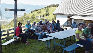 Alpgottesdienst bei sommerlichem Wetter