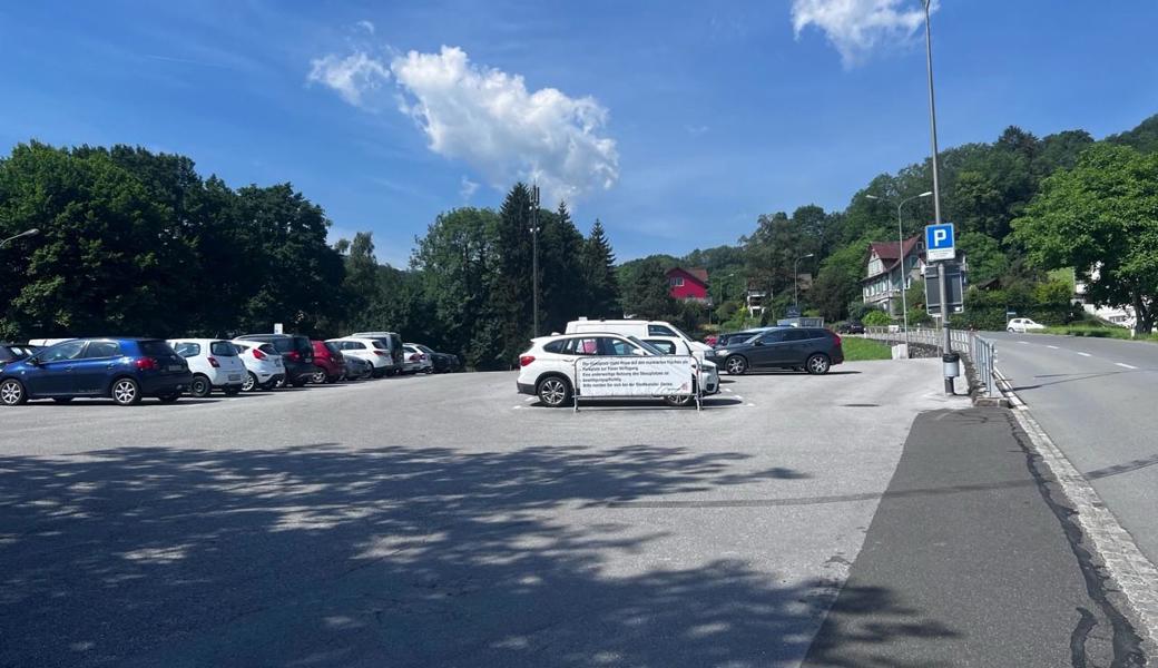 Der Parkplatz auf dem Stossplatz. 