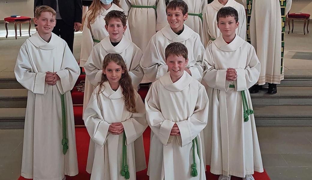 Der Sonntagsgottesdienst stand im Zeichen der Ministrantenaufnahme und -verabschiedung. 