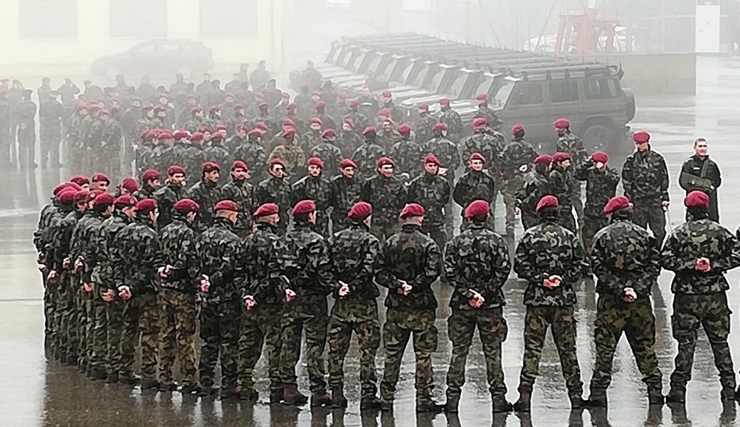 Der Sohn ist jetzt Rekrut und was das bei der Mutter auslöst