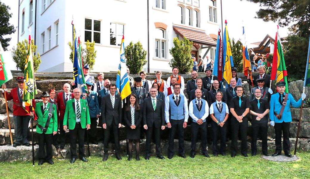 Die frisch geehrten kantonalen und eidgenössischen Veteranen. 