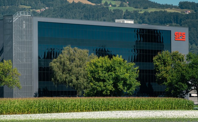 Claude Stadler geht ein Jahr früher als geplant: SFS regelt Nachfolge bei Corporate Services