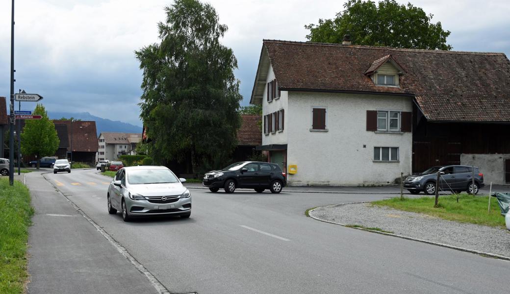 Hier gilt Rechtsvortritt. Das soll sich bald ändern: Autofahrer aus Richtung Rebstein müssen künftig warten. 