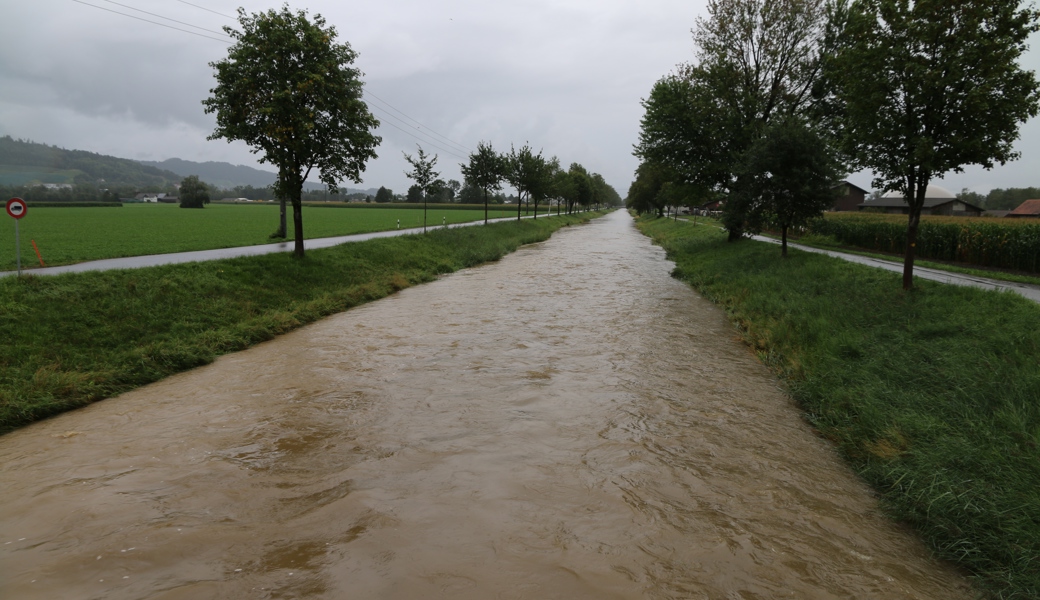 Binnenkanal bei Drei Brücken. Binnenkanal bei Drei Brücken.