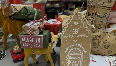 Die «Reburg» lädt ins Weihnachtskafi und auch der Wunschbaum ist wieder im Einsatz