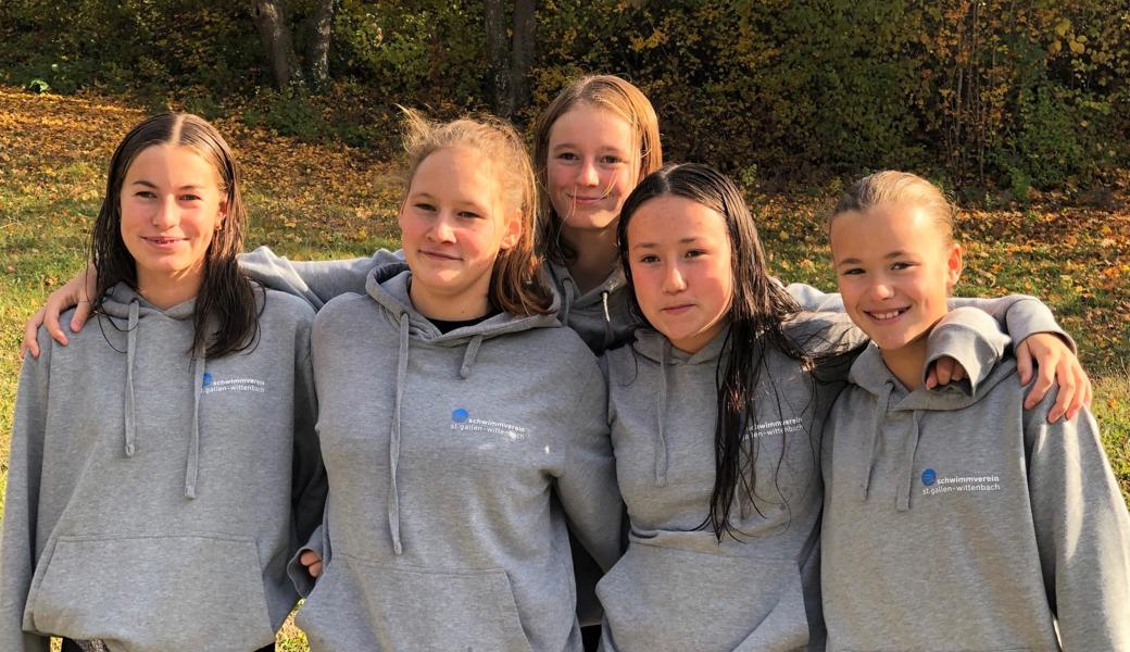 Am Wettkampf in Bülach (von links): Janine Schelling, Mariella Anhorn, Marilena  Sophie Petersdorf, Riana Waldburger und Xenia Waldburger.