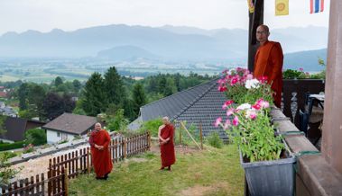 Meditieren mit Mönchen: In Eichberg gibt es einen buddhistischen Tempel