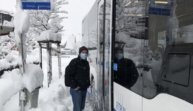 "Der  Bus kam pünktlich"