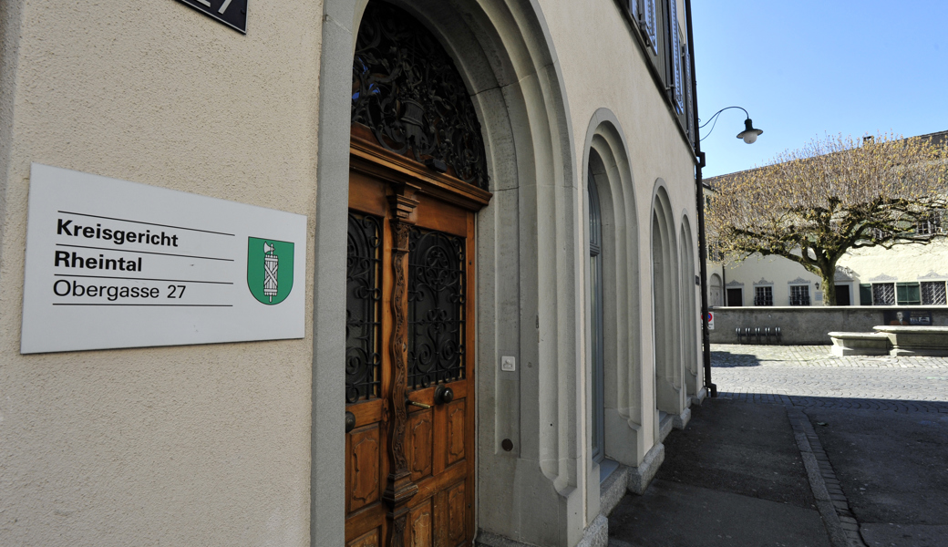 Prozess: Verteidigung fordert teilweisen Freispruch wegen versuchter vorsätzlicher Tötung