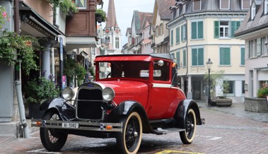 Oldtimer in der Region unterwegs: «Blechliesel» glänzt auch im Regen